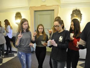 warsztaty migowe 300x225 - Niedziela Młodych z Fundacją FONIS