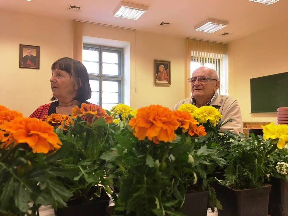 Warsztaty ogrodniczo-florystyczne dla seniorów warsztaty ogrodnicze 1 - Warsztaty ogrodniczo-florystyczne dla seniorów