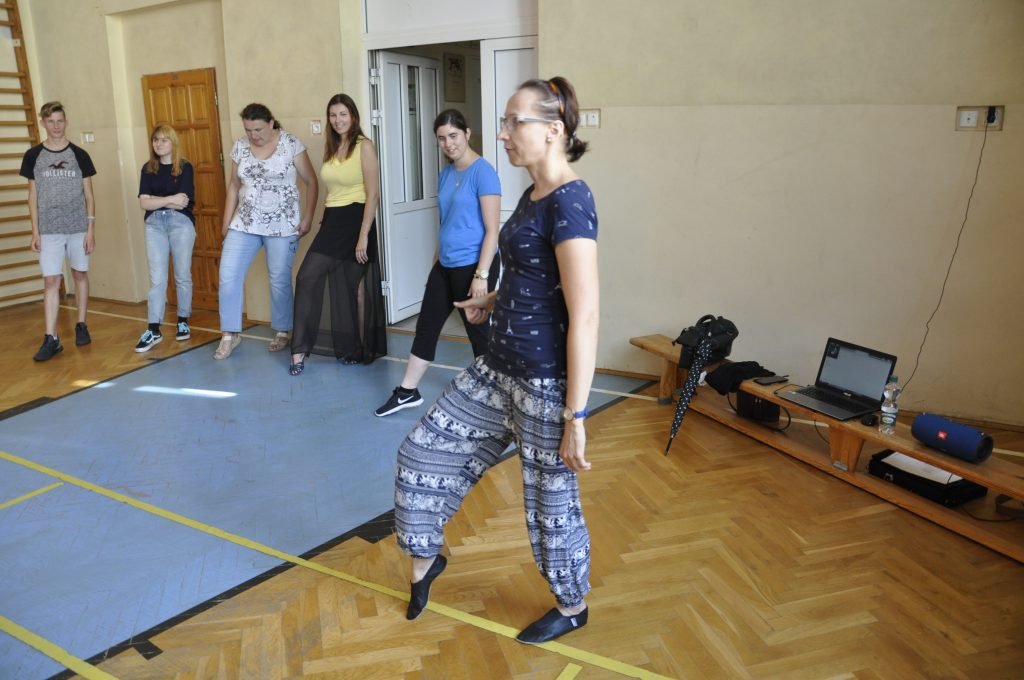 warsztaty taneczne 2 1024x680 - Fundacja FONIS z warsztatami w Przemyślu