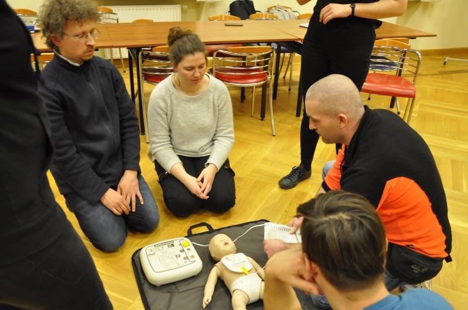 kurs pierwszej pomocy i obsługi aed - Kurs pierwszej pomocy i obsługi "AED"