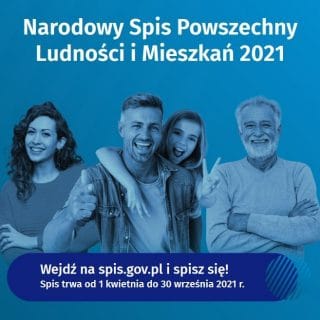 Rodzina 4 osobowa na niebieskim tle z napismi informacyjnymi o Narodowym Spisie Powszechnym