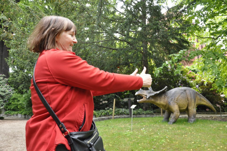 seniorzy i dinozaury1 - Seniorzy i dinozaury