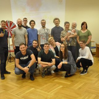 Zdjęcie grupowe uczestników Jubileuszowego X Niepowtarzalnego Spotkania