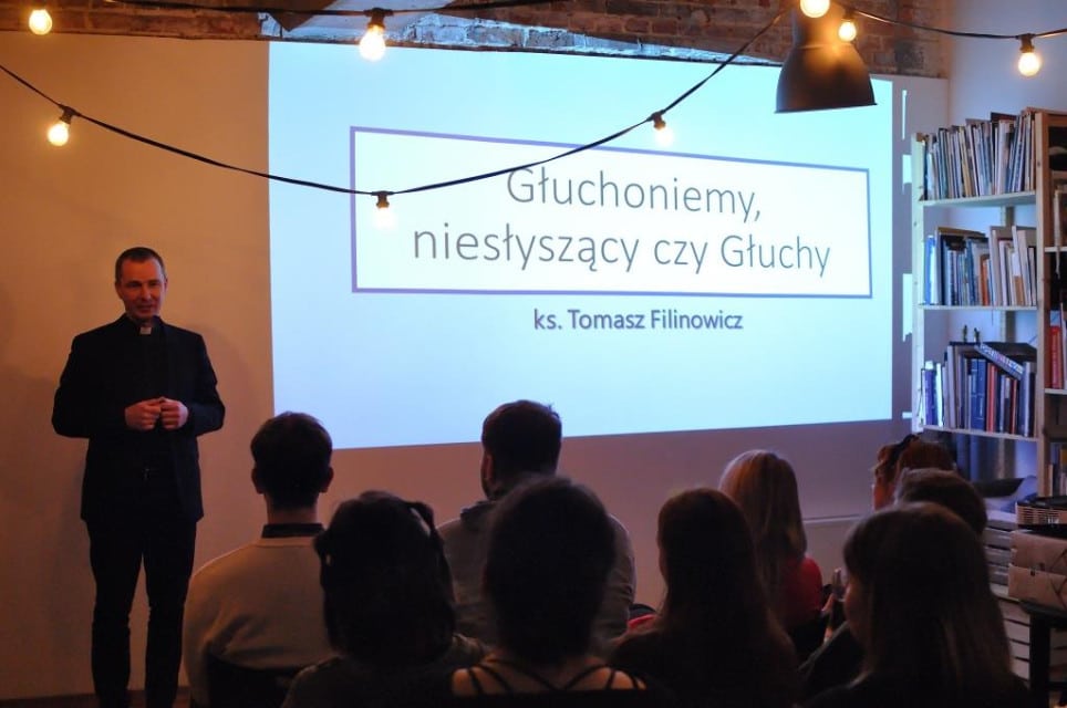 O Głuchych dla studentów psychologii O Gluchych dla studentow psychologii 2 - O Głuchych dla studentów psychologii