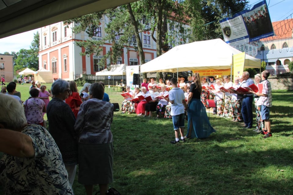 Nieslyszacy i niewidomi na pielgrzymce w Henrykowie2 - Niesłyszący i niewidomi na pielgrzymce w Henrykowie